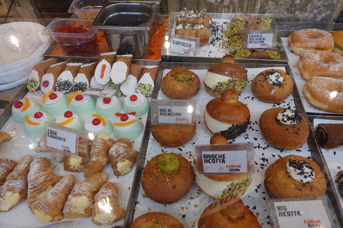 A’AVUCCIRIA old Sicily & new food shop and bakery