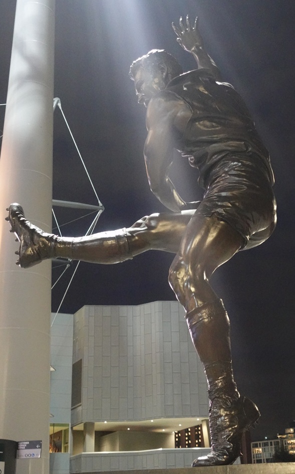 MCG statue