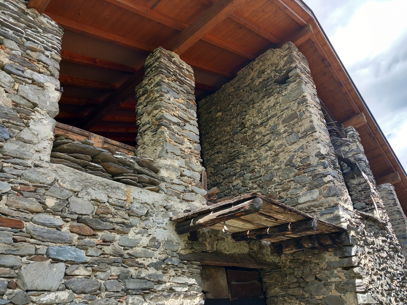 The old part of Sigirino maintains a number of interesting buildings in the old style.