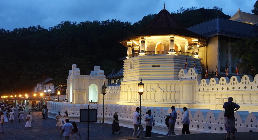 Temple of the Tooth Relic, Kandy.