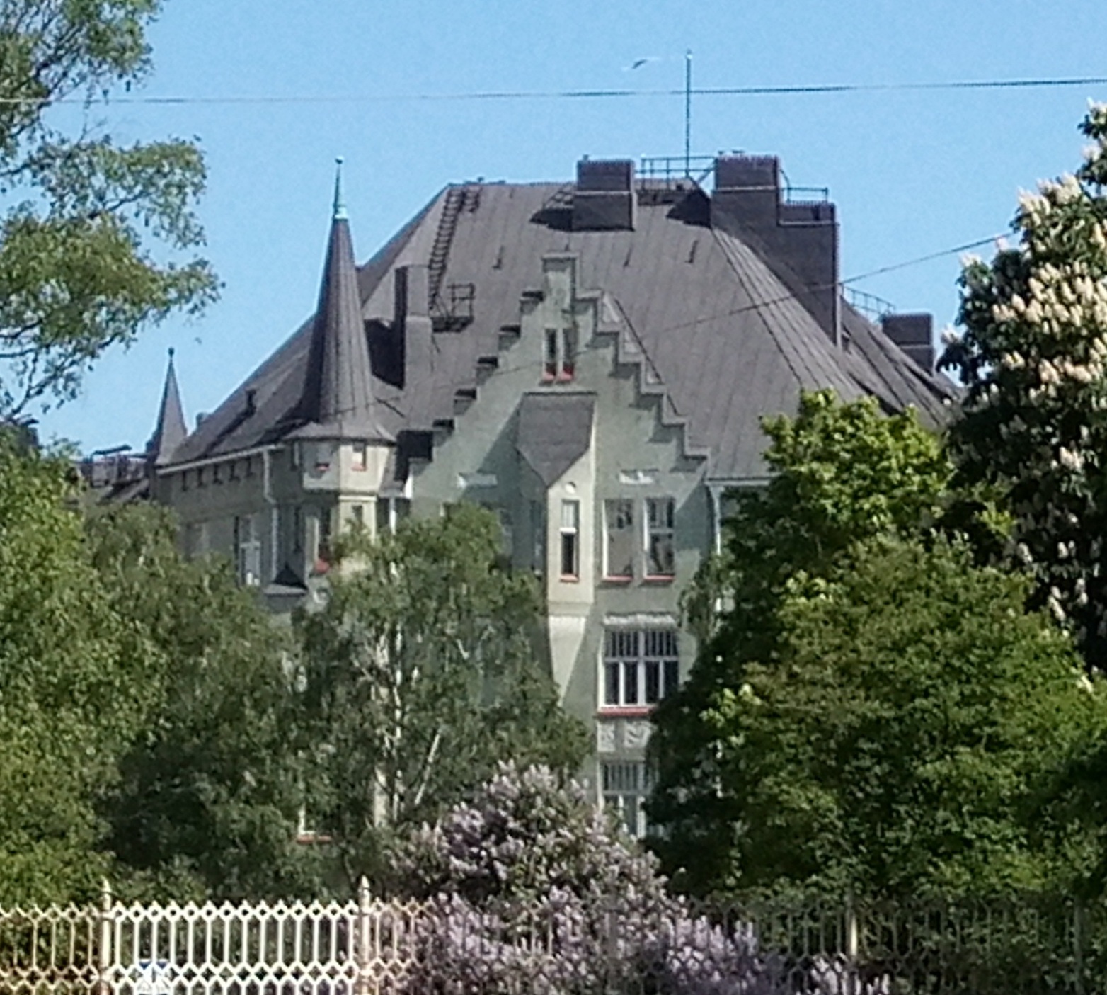 An uptown house in the traditional style