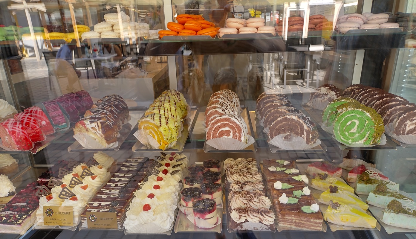 Desserts, Brasov bakery