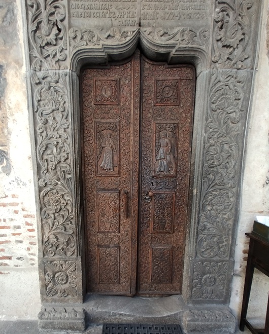 Old door, Bucharest